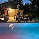 וילה Jolie Independante Climatisee 3 Confort 6 Couchages, Piscine Chauffee 4 X 8 Disponible Selon Meteo De Mai A Fin Septembre, Jacuzzi 4 Places, Boulodrome Eclaire, Ping-pong, Wifi, Proche Commerces Animaux Domestiques Sur Demande *