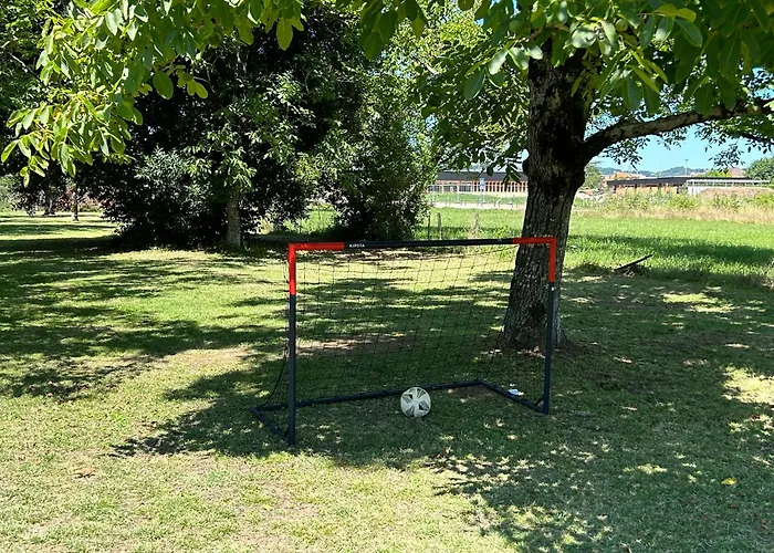 ヴィラ Jolie Independante Climatisee 3 Confort 6 Couchages, Piscine Chauffee 4 X 8 Disponible Selon Meteo De Mai A Fin Septembre, Jacuzzi 4 Places, Boulodrome Eclaire, Ping-pong, Wifi, Proche Commerces Animaux Domestiques Sur Demande Bretenoux