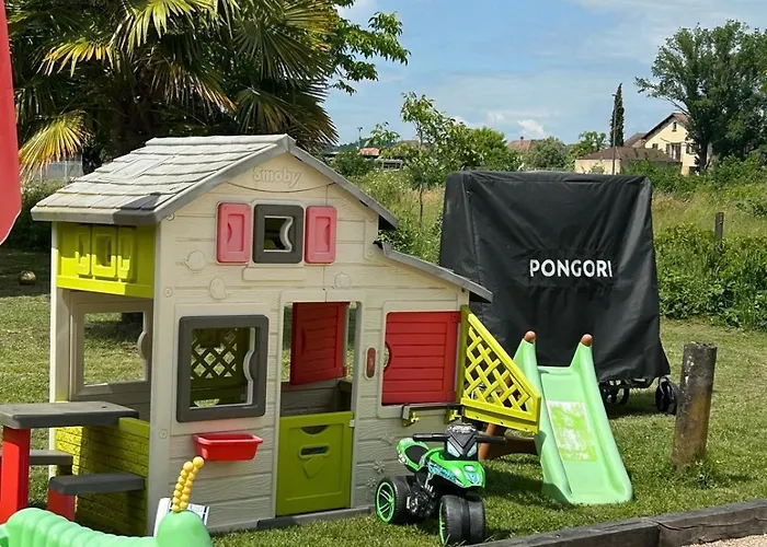 Вилла Jolie Independante Climatisee 3 Confort 6 Couchages, Piscine Chauffee 4 X 8 Disponible Selon Meteo De Mai A Fin Septembre, Jacuzzi 4 Places, Boulodrome Eclaire, Ping-pong, Wifi, Proche Commerces Animaux Domestiques Sur Demande Bretenoux