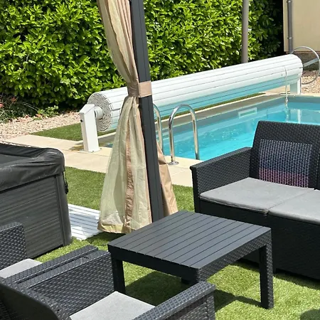 别墅 Jolie Independante Climatisee 3 Confort 6 Couchages, Piscine Chauffee 4 X 8 Disponible Selon Meteo De Mai A Fin Septembre, Jacuzzi 4 Places, Boulodrome Eclaire, Ping-pong, Wifi, Proche Commerces Animaux Domestiques Sur Demande *