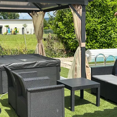 Jolie Villa Independante Climatisee 3 Chambres Tout Confort 6 Couchages, Piscine Chauffee 4 X 8 Et Jacuzzi Disponibles De Mai A Fin Septembre, Boulodrome Eclaire, Ping-Pong, Wifi, Proche Commerces Animaux Domestiques Sur Demande *