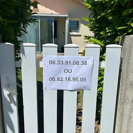 Jolie Independante Climatisee 3 Confort 6 Couchages, Piscine Chauffee 4 X 8 Disponible Selon Meteo De Mai A Fin Septembre, Jacuzzi 4 Places, Boulodrome Eclaire, Ping-pong, Wifi, Proche Commerces Animaux Domestiques Sur Demande * Bretenoux
