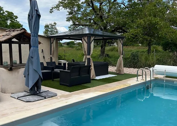 Jolie Independante Climatisee 3 Confort 6 Couchages, Piscine Chauffee 4 X 8 Disponible Selon Meteo De Mai A Fin Septembre, Jacuzzi 4 Places, Boulodrome Eclaire, Ping-pong, Wifi, Proche Commerces Animaux Domestiques Sur Demande